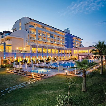 קונאקלי Titan Select Hotel מראה חיצוני תמונה