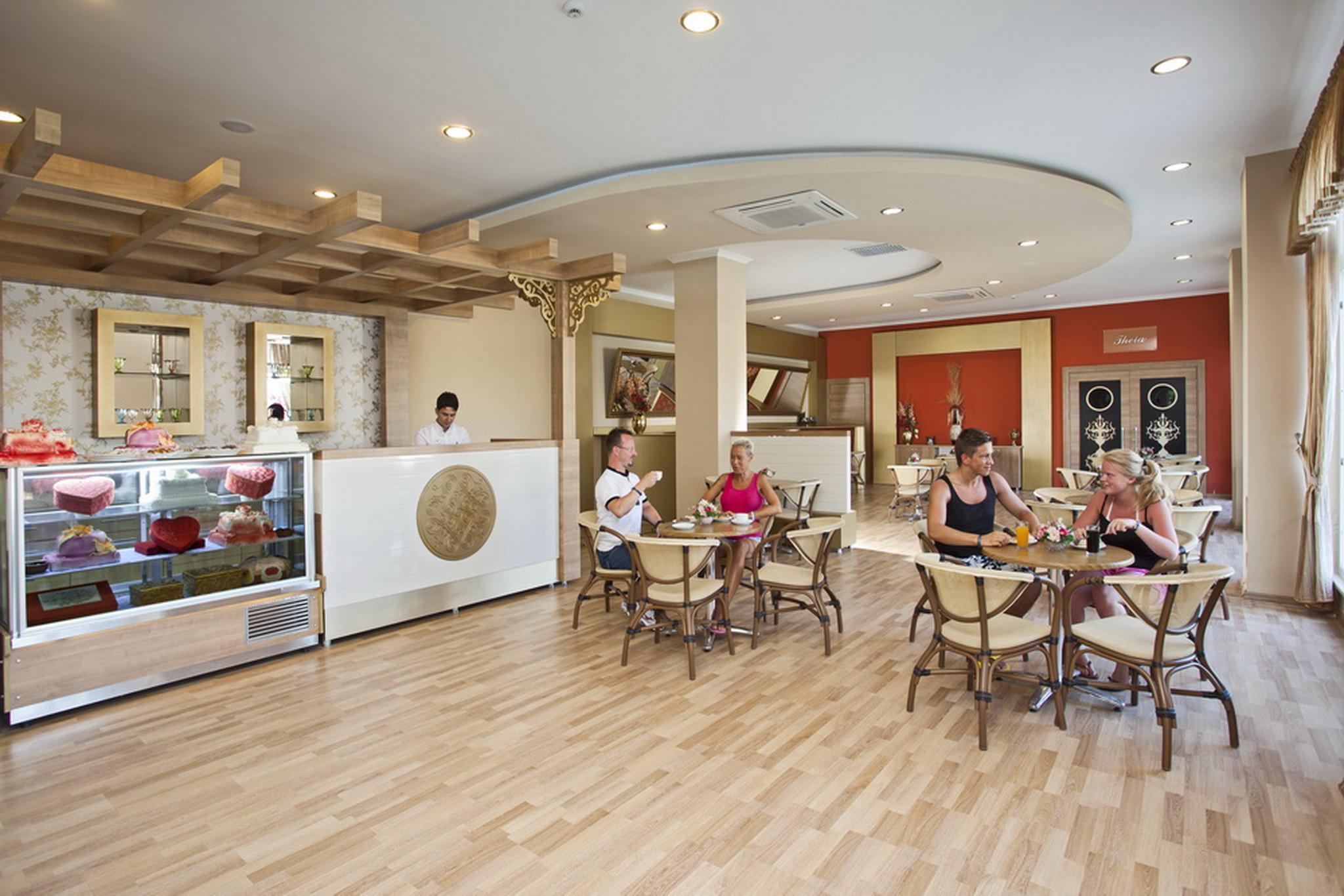 קונאקלי Titan Select Hotel מראה חיצוני תמונה