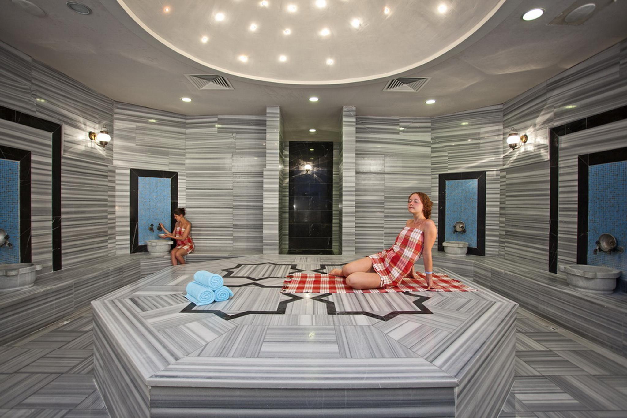 קונאקלי Titan Select Hotel מראה חיצוני תמונה