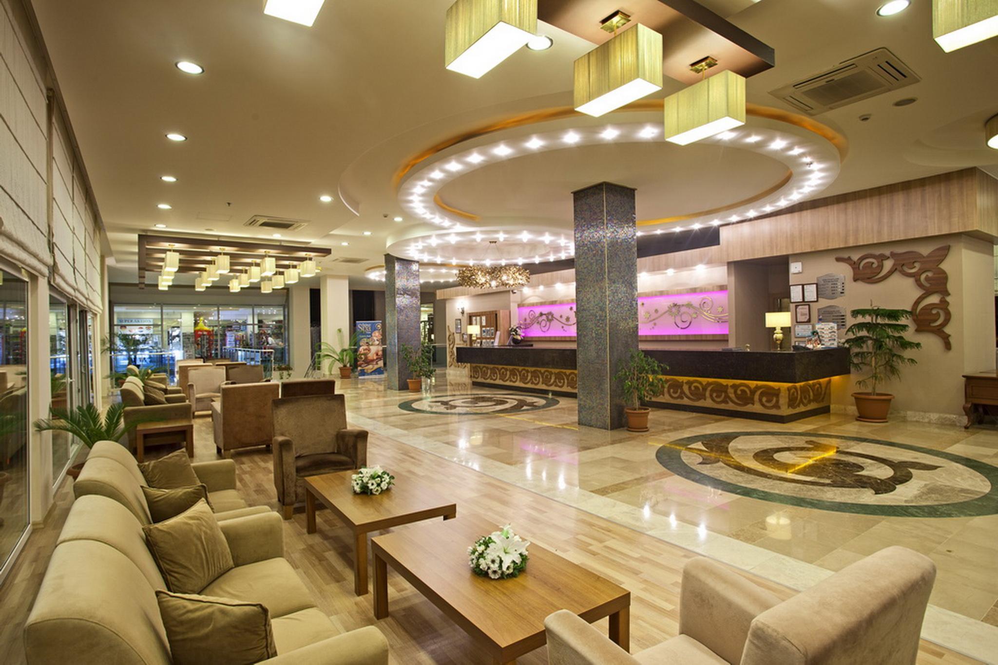 קונאקלי Titan Select Hotel מראה חיצוני תמונה