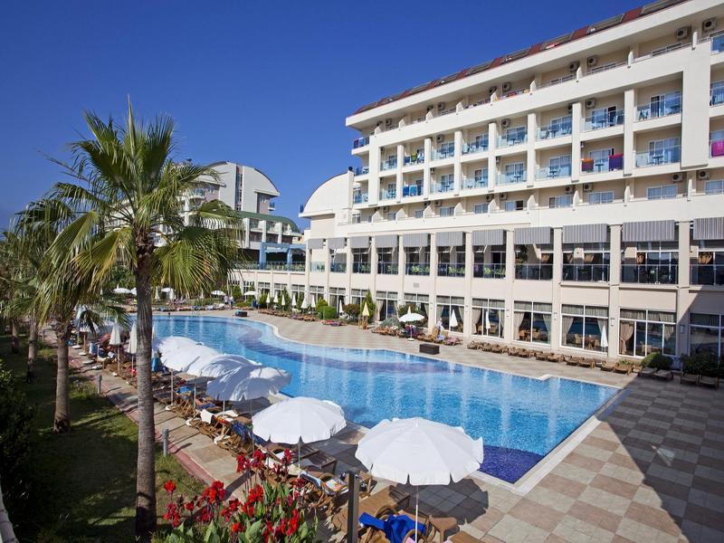 קונאקלי Titan Select Hotel מראה חיצוני תמונה