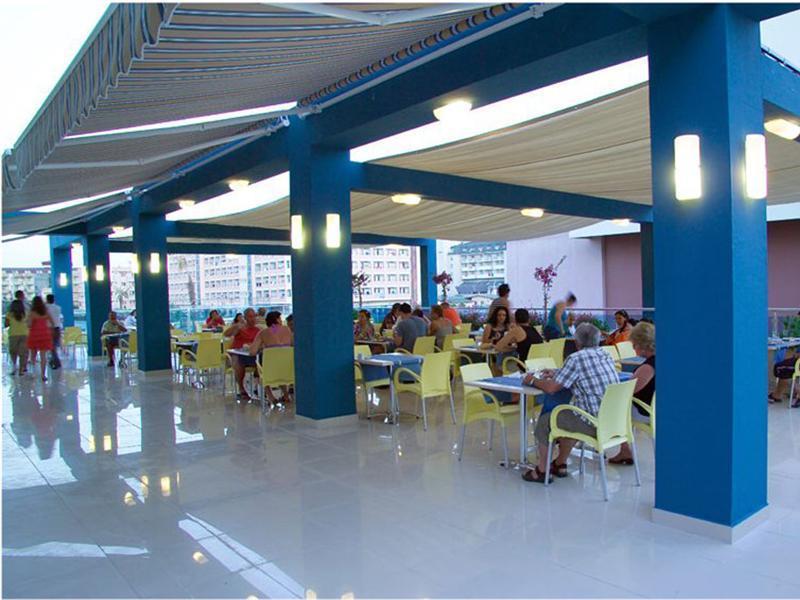 קונאקלי Titan Select Hotel מראה חיצוני תמונה